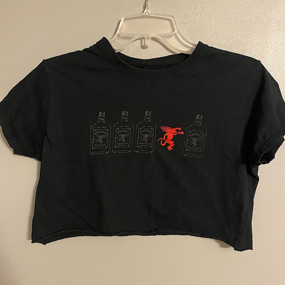 Cropped fireball tee
